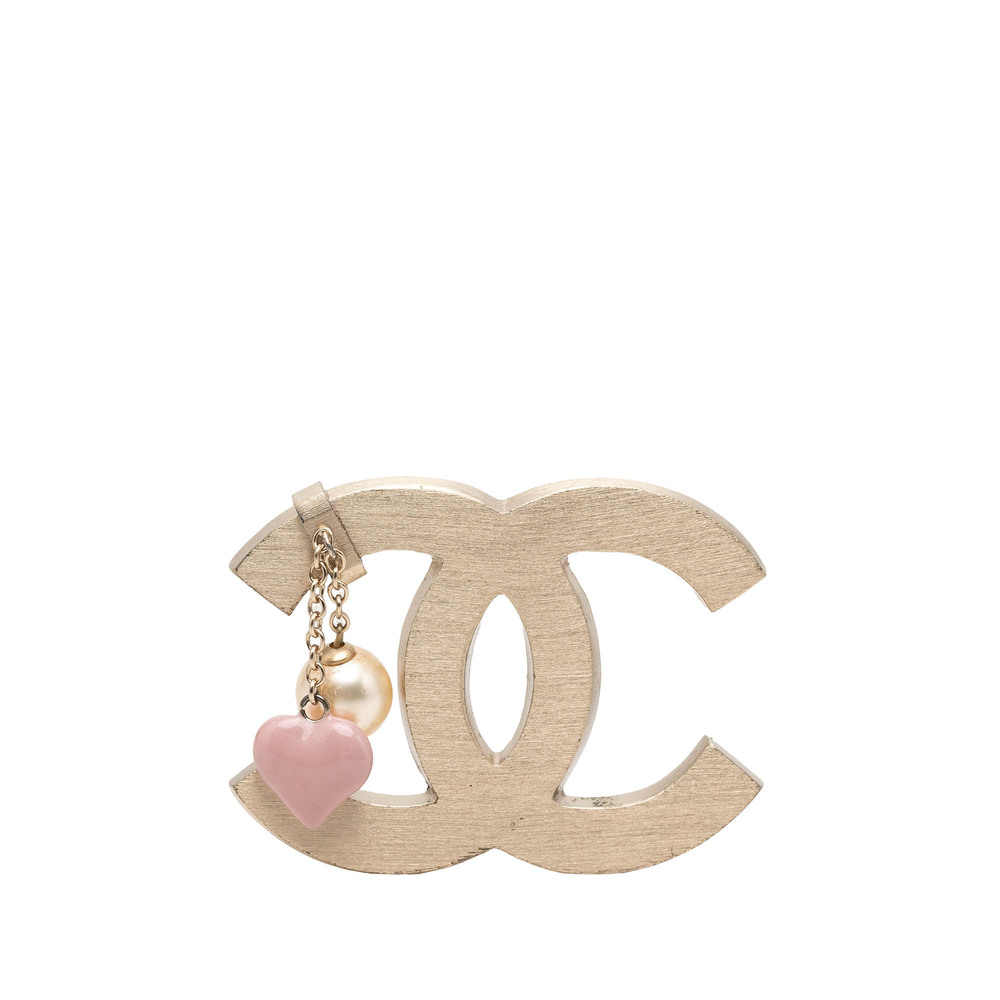 Pre-Loved Chanel CC Gold Plated Enamel Heart and Faux Pearl Brooch